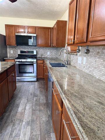 7222 Liberty Ridge Lane, Houston, TX 77049