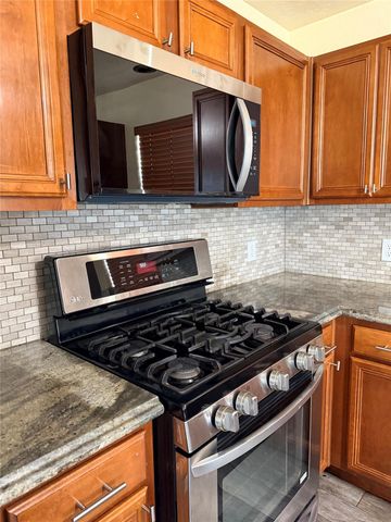 7222 Liberty Ridge Lane, Houston, TX 77049