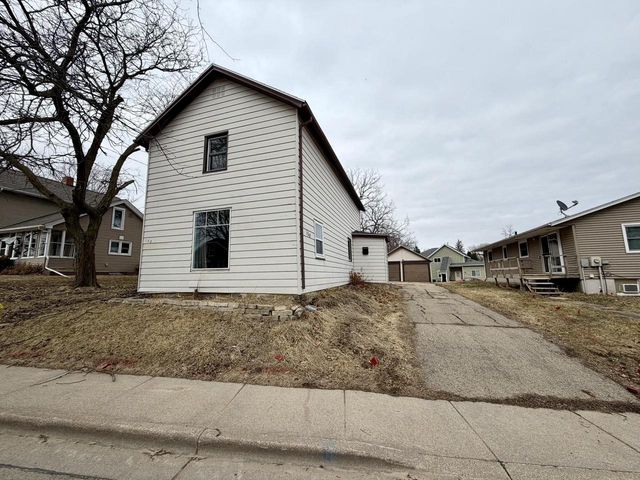 150 E Furnace Street, Platteville, WI 53818