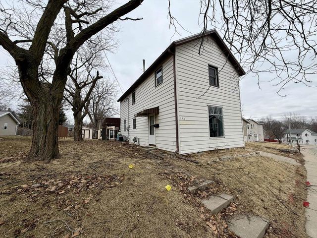 150 E Furnace Street, Platteville, WI 53818