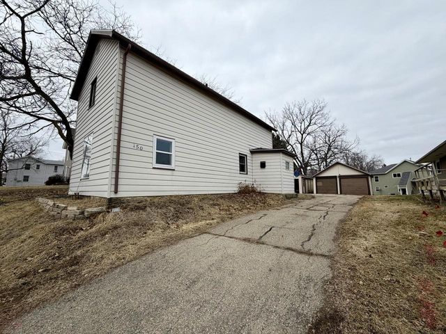 150 E Furnace Street, Platteville, WI 53818