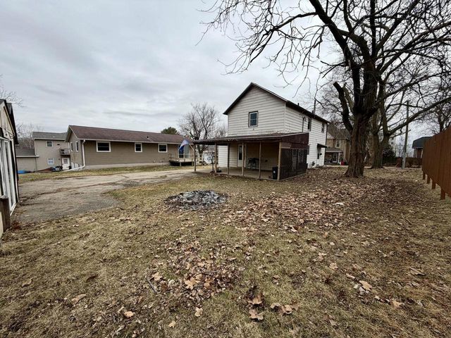 150 E Furnace Street, Platteville, WI 53818