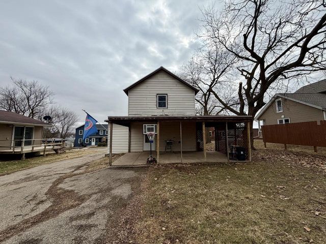 150 E Furnace Street, Platteville, WI 53818