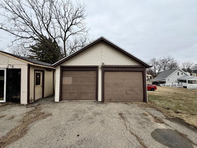 150 E Furnace Street, Platteville, WI 53818