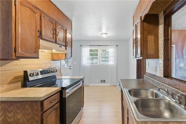 737 Scott SW Lane, Marietta, GA 30008