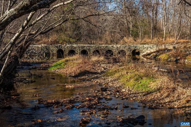 6424 FREE UNION RD, Free Union, VA 22940