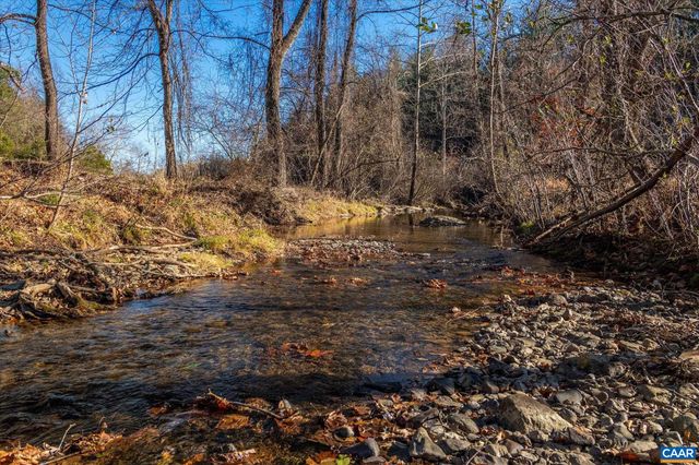 6424 FREE UNION RD, Free Union, VA 22940