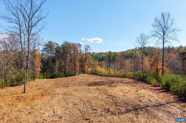 6424 FREE UNION RD, Free Union, VA 22940