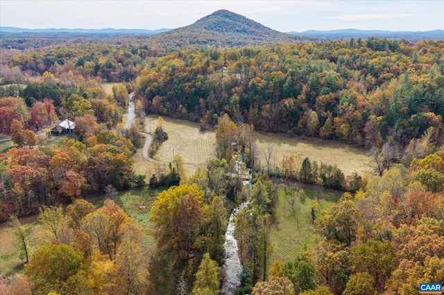 6424 FREE UNION RD, Free Union, VA 22940