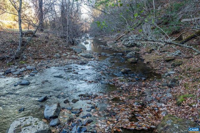 6424 FREE UNION RD, Free Union, VA 22940