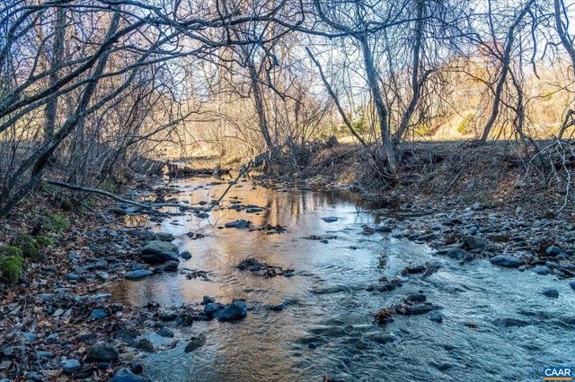 6424 FREE UNION RD, Free Union, VA 22940