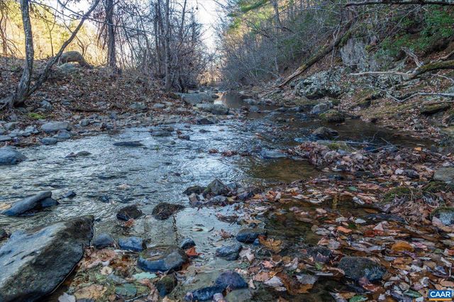 6424 FREE UNION RD, Free Union, VA 22940