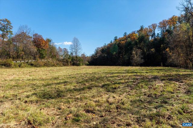 6424 FREE UNION RD, Free Union, VA 22940