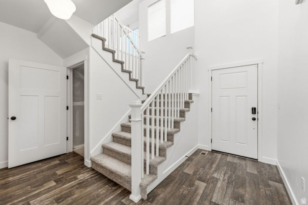 8686 N IRON HORSE DR #407, Lake Point, UT 84074 — photo 3
