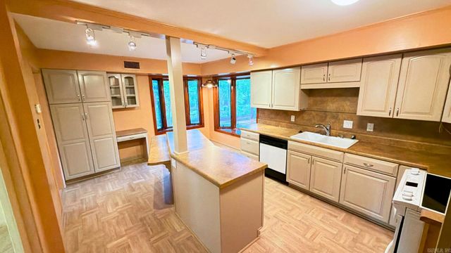 12407 Coleen Drive, Little Rock, AR 72212