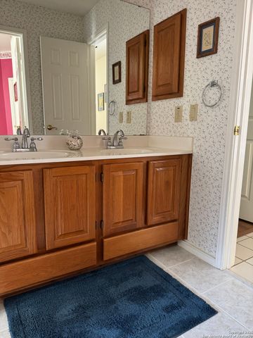 11842 Queenston, San Antonio, TX 78253