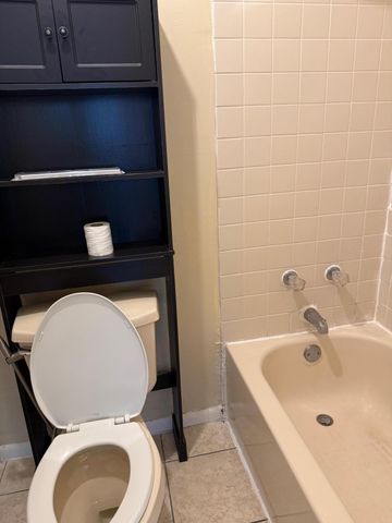 5721 Riverside Drive 301b5, Coral Springs, FL 33067