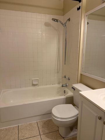 5721 Riverside Drive 301b5, Coral Springs, FL 33067