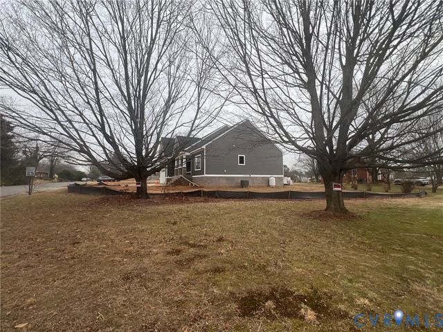 2301 Larkwood Rd, Henrico, VA 23294