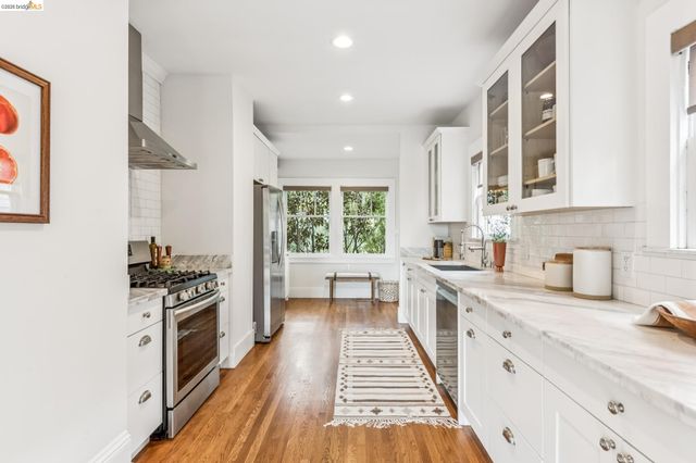 608 Jean St, Oakland, CA 94610