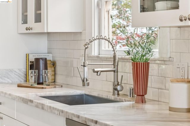 608 Jean St, Oakland, CA 94610