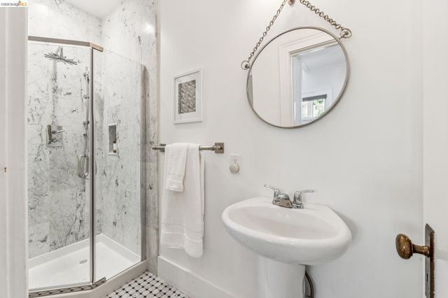 608 Jean St, Oakland, CA 94610