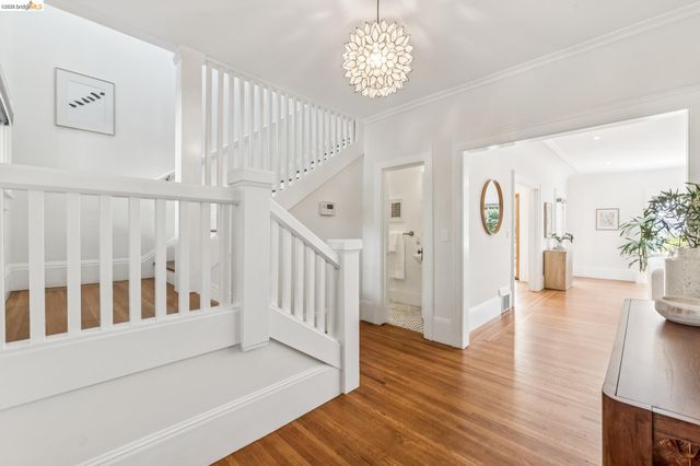 608 Jean St, Oakland, CA 94610