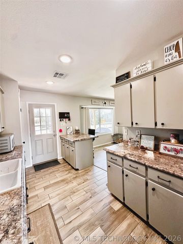 419 Trenton Road, Muskogee, OK 74403