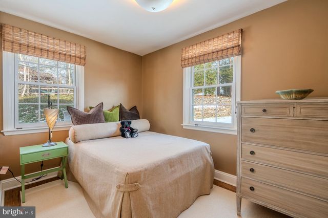 173 HILLVIEW DR, Springfield, PA 19064