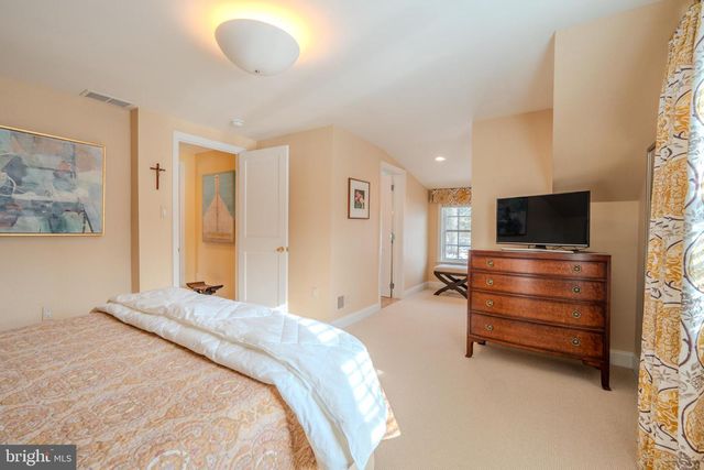 173 HILLVIEW DR, Springfield, PA 19064