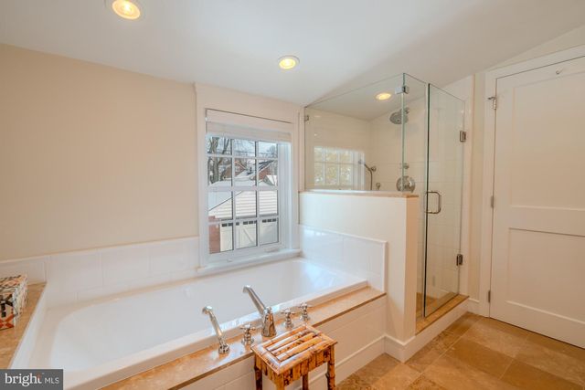 173 HILLVIEW DR, Springfield, PA 19064