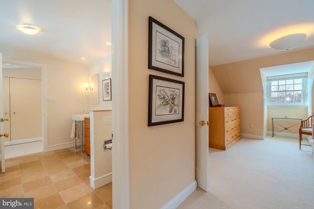 173 HILLVIEW DR, Springfield, PA 19064