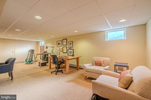 173 HILLVIEW DR, Springfield, PA 19064