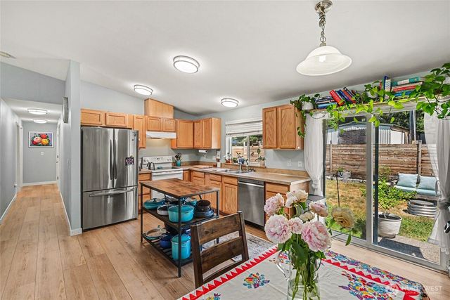 25413 31st Avenue E, Spanaway, WA 98387