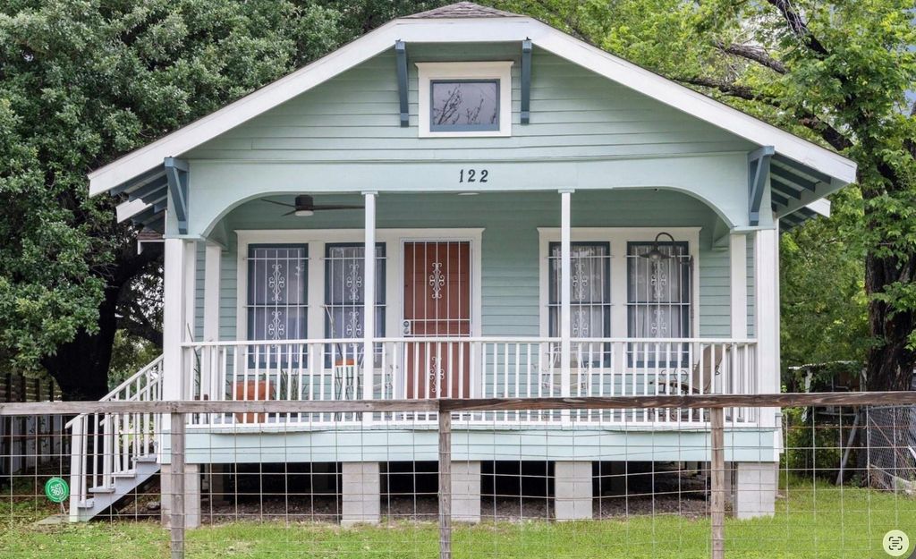 122 Bedford Street, Houston, TX 77012