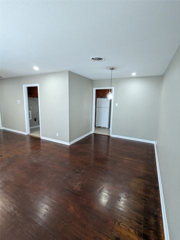 5204 Mallory Drive, Haltom City, TX 76117