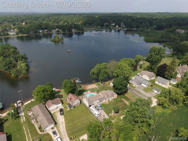 10075 Graham Drive, Springfield Charter Township, MI 48348