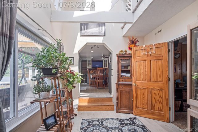 10075 Graham Drive, Springfield Charter Township, MI 48348