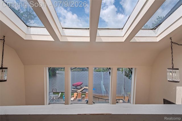 10075 Graham Drive, Springfield Charter Township, MI 48348