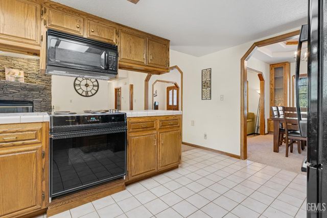 23480 Meadow View Court, Tehachapi, CA 93561