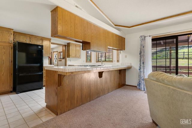 23480 Meadow View Court, Tehachapi, CA 93561