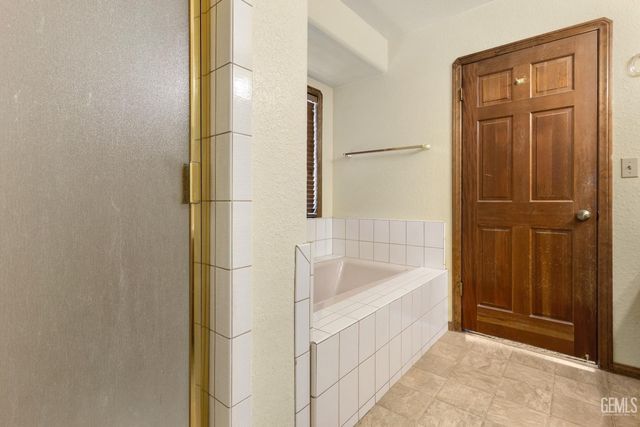 23480 Meadow View Court, Tehachapi, CA 93561