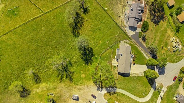 23480 Meadow View Court, Tehachapi, CA 93561
