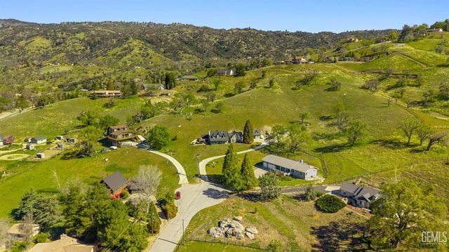 23480 Meadow View Court, Tehachapi, CA 93561