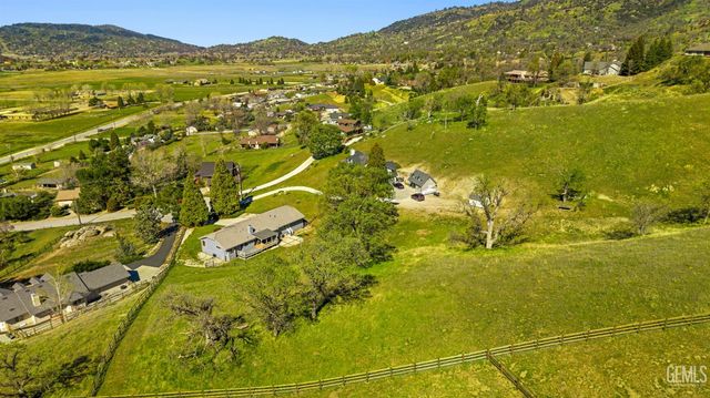 23480 Meadow View Court, Tehachapi, CA 93561