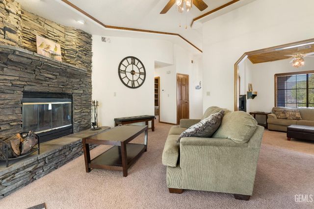 23480 Meadow View Court, Tehachapi, CA 93561
