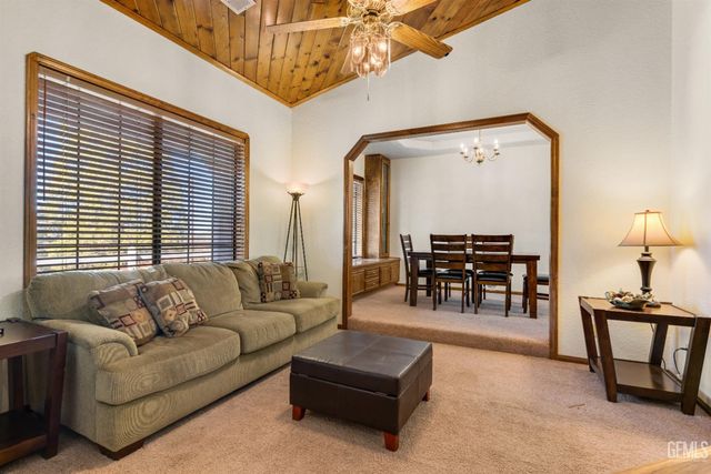 23480 Meadow View Court, Tehachapi, CA 93561