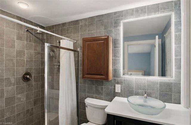 233 Nordwin Drive, Winston-salem, NC 27104