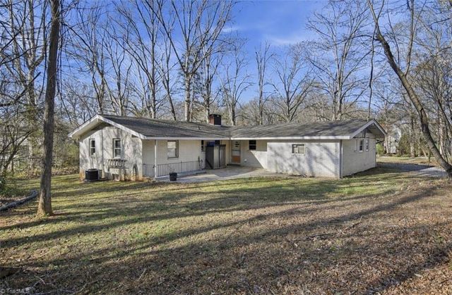 233 Nordwin Drive, Winston-salem, NC 27104