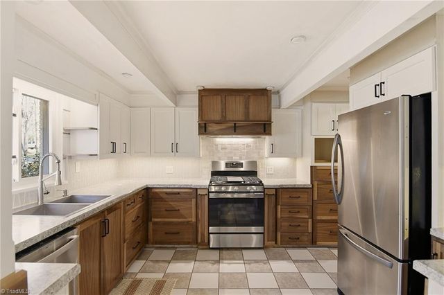 233 Nordwin Drive, Winston-salem, NC 27104